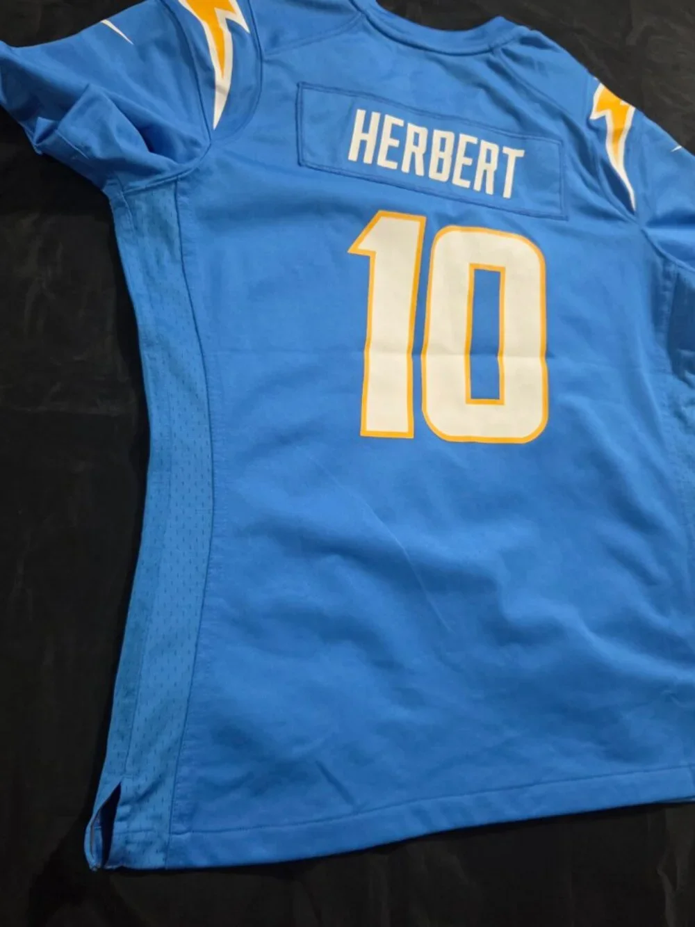 Nike Justin Herbert #10 Los Angeles Chargers Jersey Women's Size Large Blue NFL